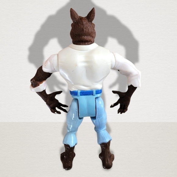 The Real Ghostbusters Wolf Man Werewolf Action Figure: Kenner 1989 Vintage - Picture 2 of 2